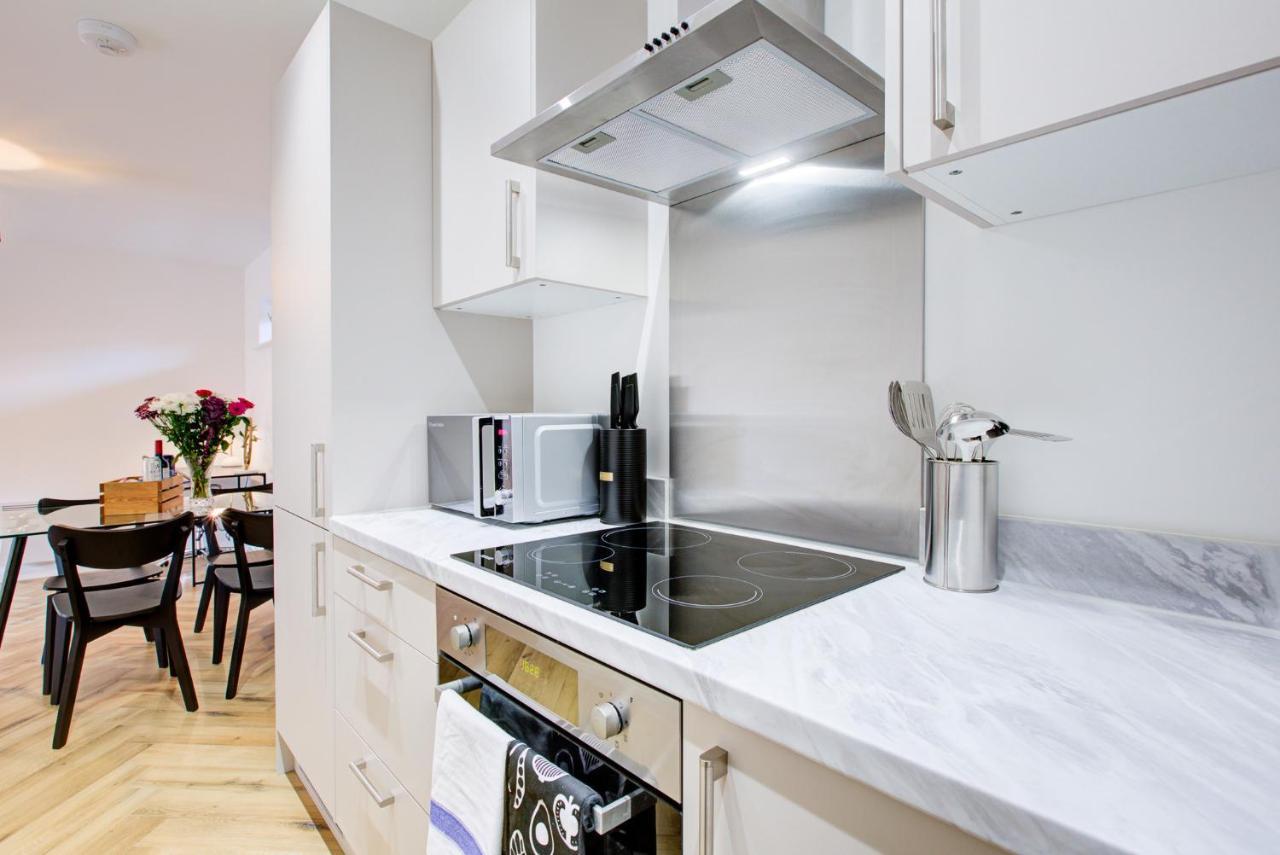 Hybrid Resi - London, Mitcham Close To Tooting And Wimbledon Exteriér fotografie