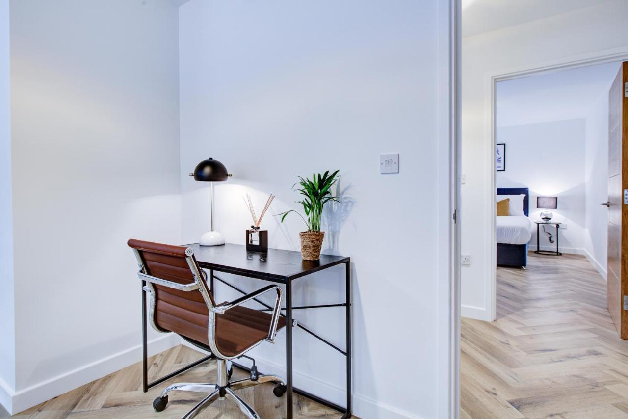 Hybrid Resi - London, Mitcham Close To Tooting And Wimbledon Exteriér fotografie