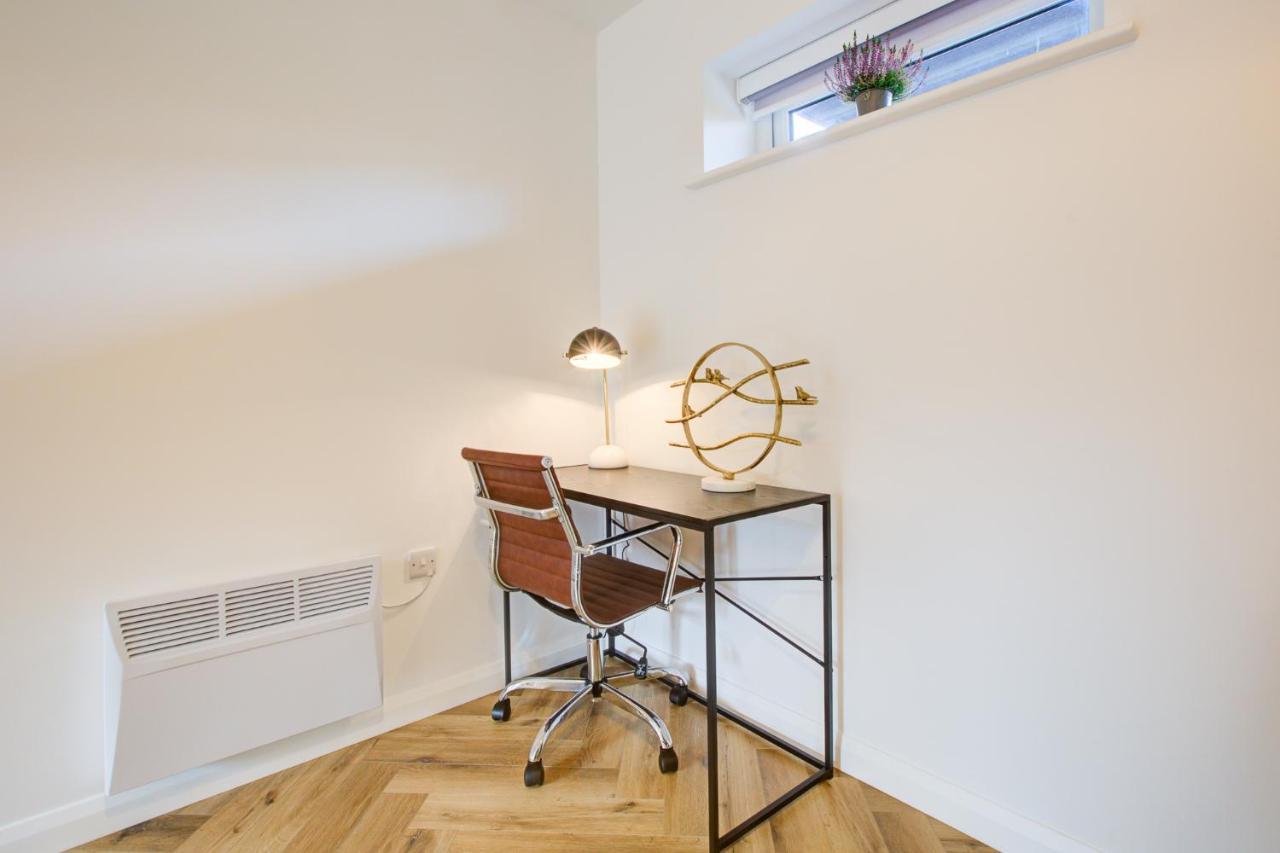 Hybrid Resi - London, Mitcham Close To Tooting And Wimbledon Exteriér fotografie