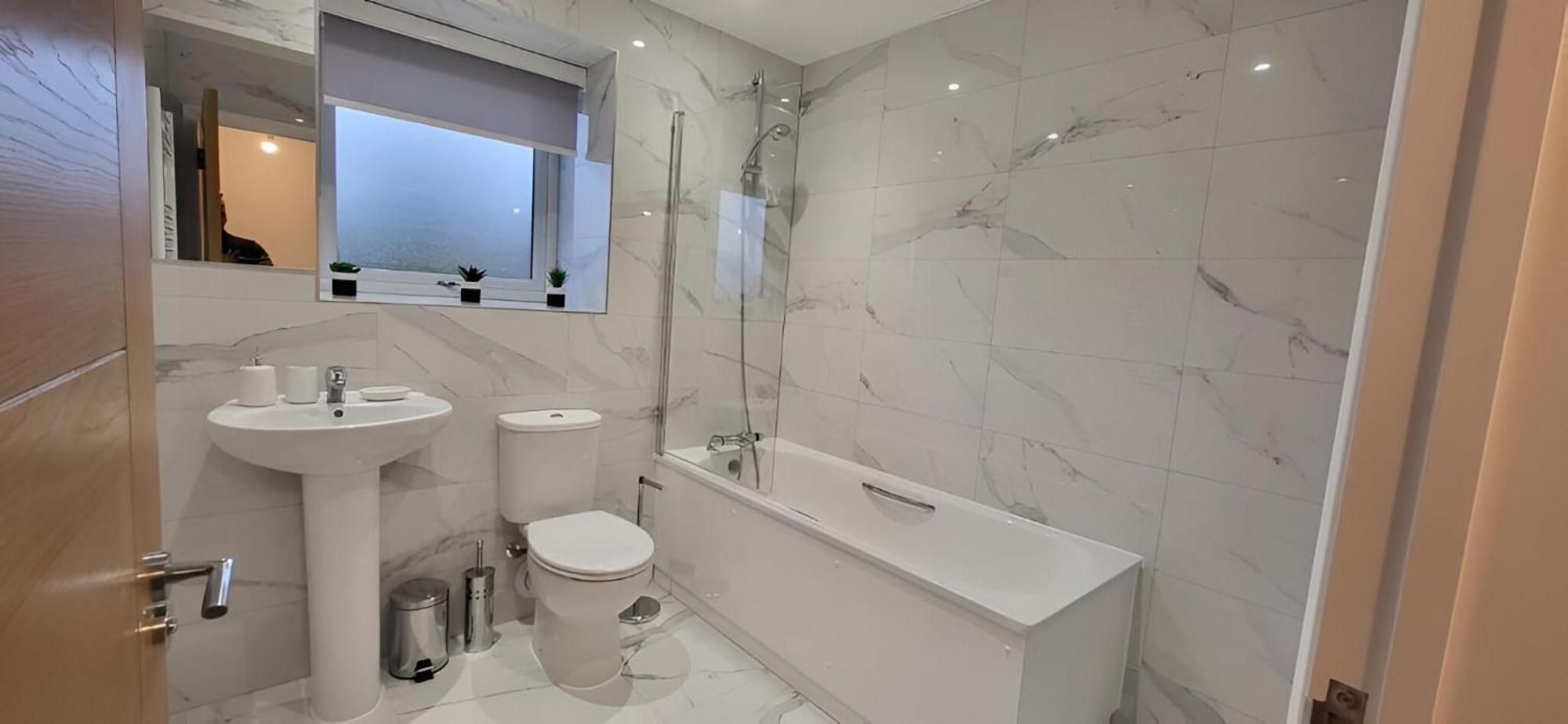 Hybrid Resi - London, Mitcham Close To Tooting And Wimbledon Exteriér fotografie