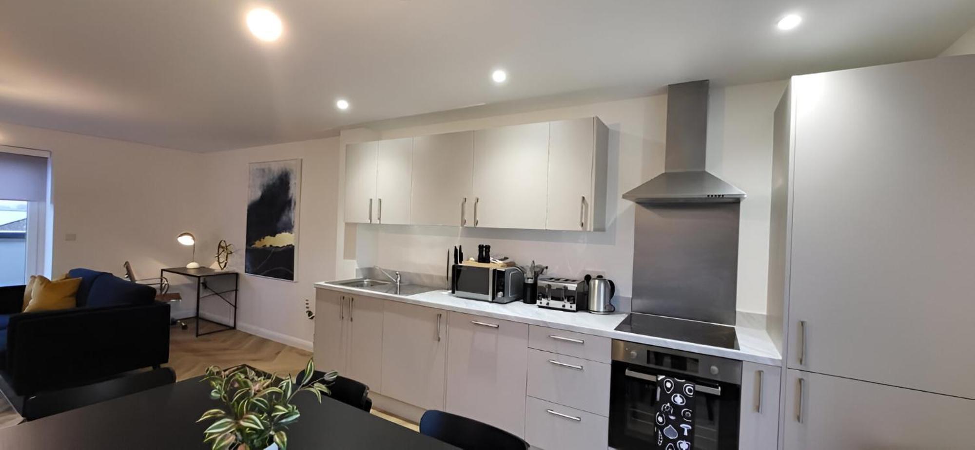 Hybrid Resi - London, Mitcham Close To Tooting And Wimbledon Exteriér fotografie